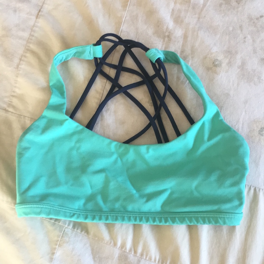 Lululemon sports bra